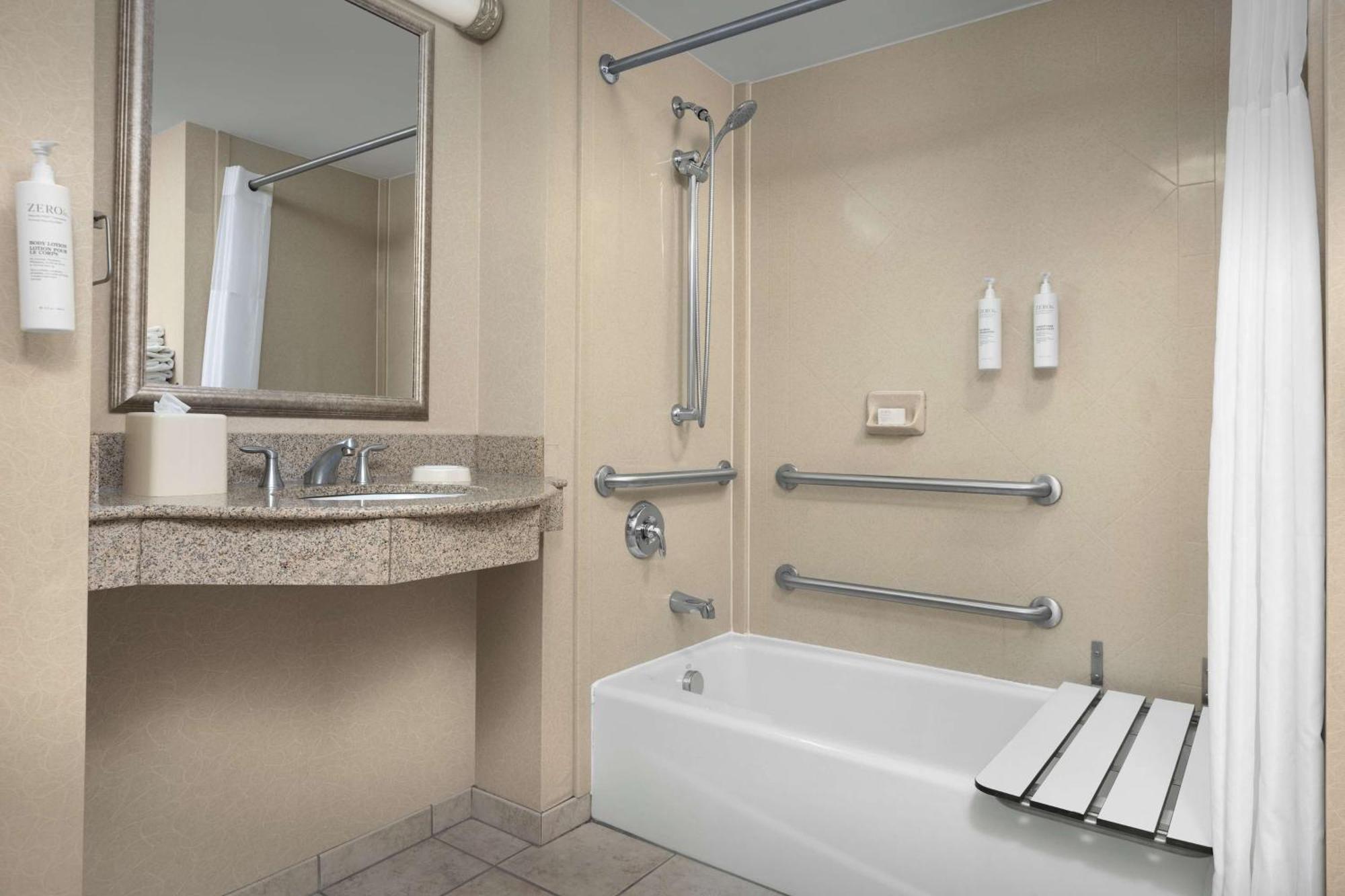 Hampton Inn Syracuse Clay Liverpool Esterno foto